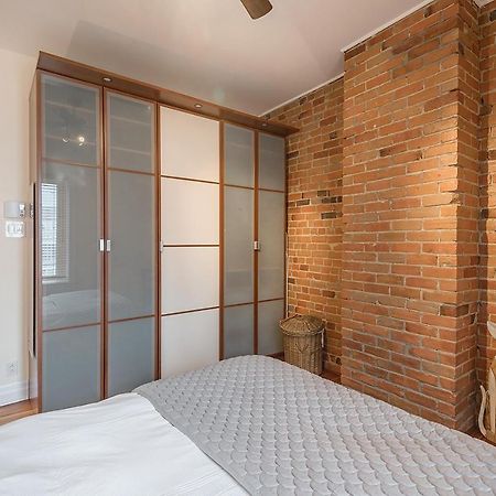 Apartment Et Studio Montreal Luaran gambar