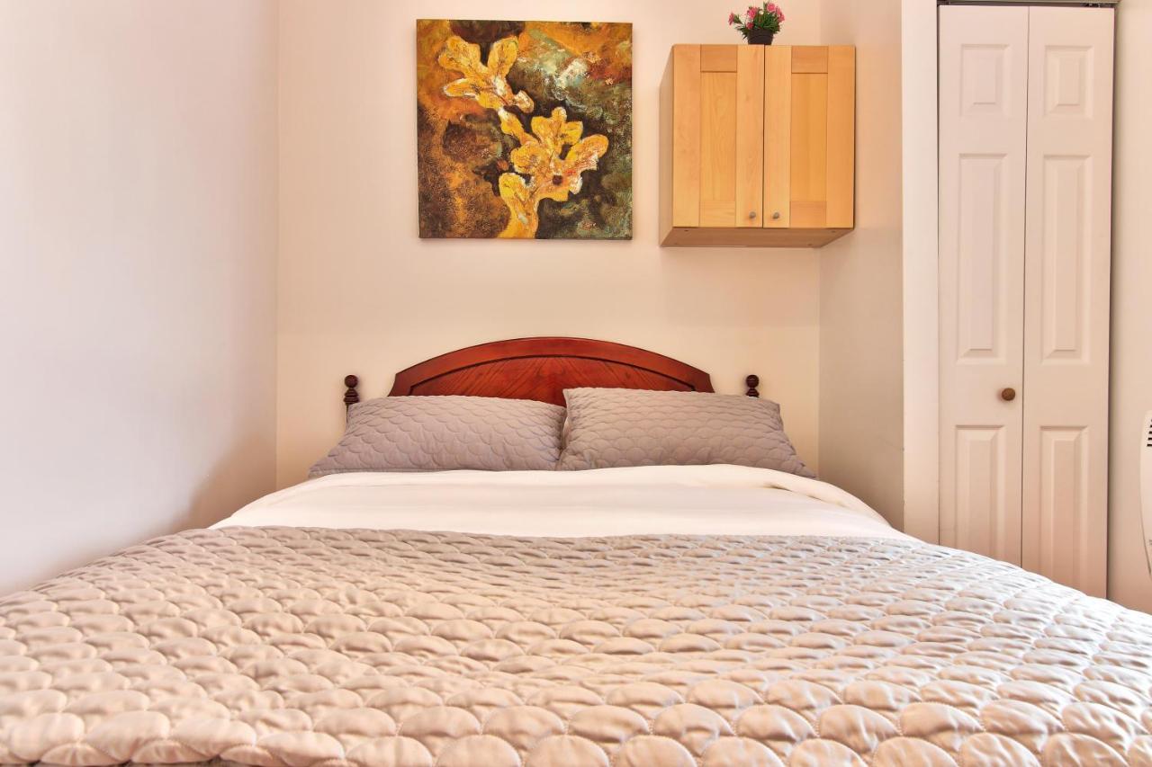 Apartment Et Studio Montreal Luaran gambar