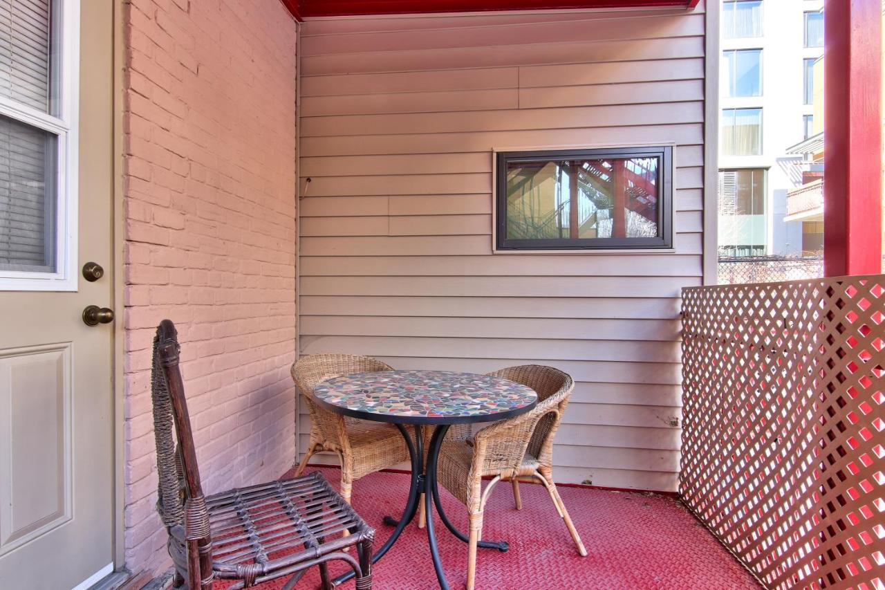 Apartment Et Studio Montreal Luaran gambar